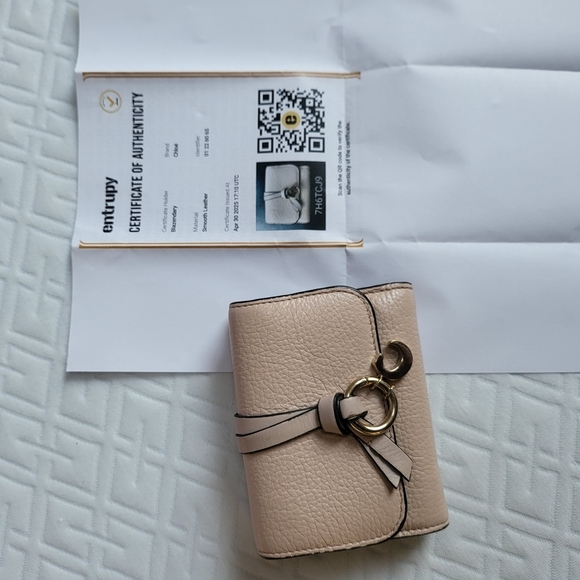 Chloe Small Alphabet Tri-Fold Wallet Textured Leather - Picture 12 of 12